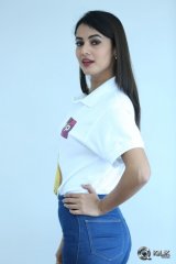 Sonal Chauhan Interview About Size Zero